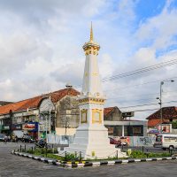 Yogyakarta_Indonesia_Tugu-Yogyakarta-02